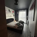 Modern Japan Style Warsaw 24 H Check In
