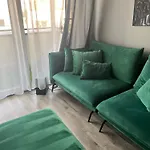 Modern Japan Style Warsaw 24 H Check In