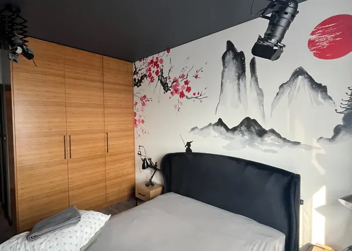 Modern Japan Style Warsaw 24 H Check In